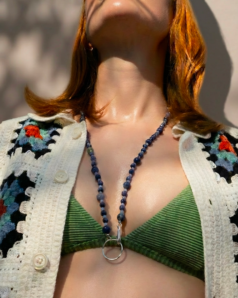 Still Lariat + Chain